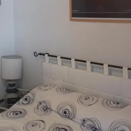 5 Personnes Noirmoutier Maison Mitoyenne Dans Une Privee Acces Direct A La Dune. Appartamento Barbâtre